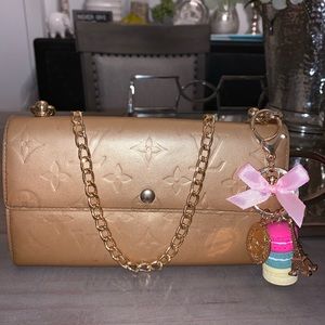 Louis Vuitton bronze epi cross body wallet w/ auth